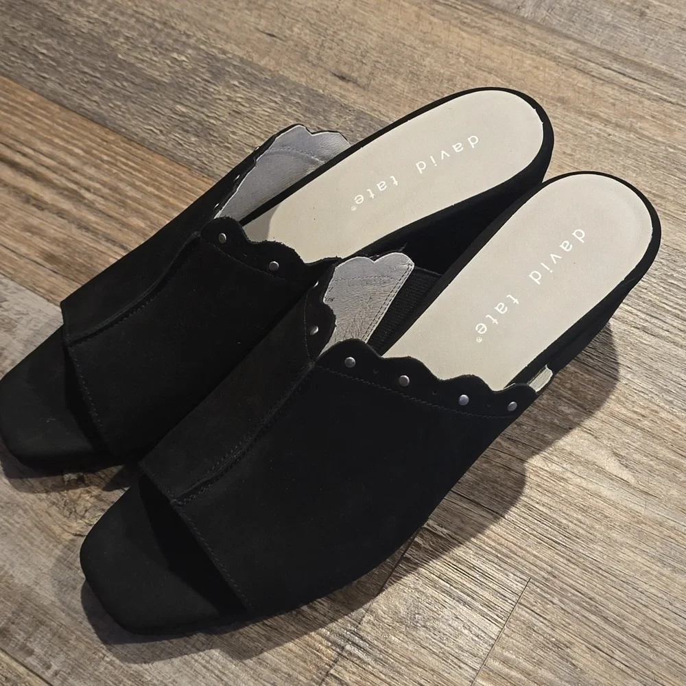 David Tate|‎ Black leather wedge slides| Scalloped Design| Size 11| NWOT
